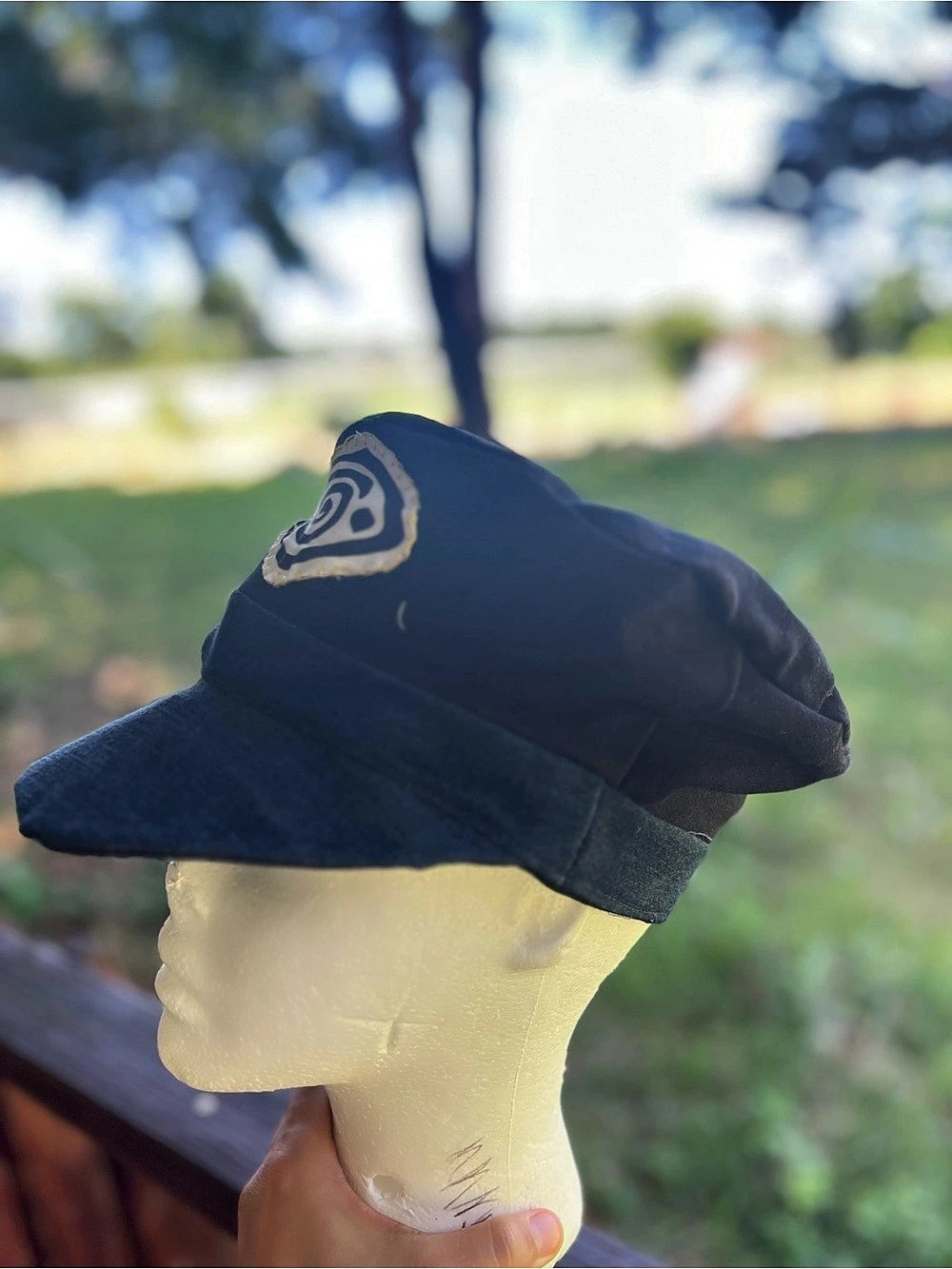 Black Embroidered Cap - Picture 2 of 3